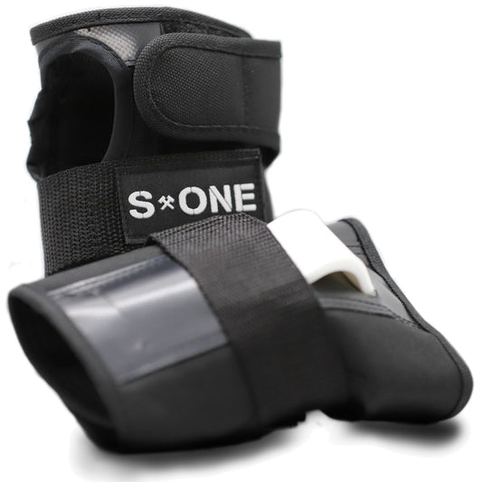 S1 WRIST GUARDS